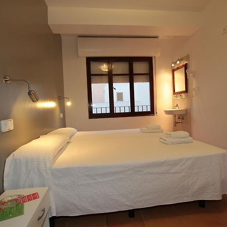 Hostal Ripoll Ibiza Exterior photo