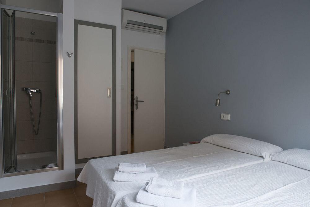 Hostal Ripoll Ibiza Exterior photo