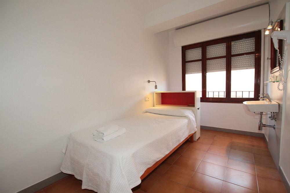 Hostal Ripoll Ibiza Exterior photo
