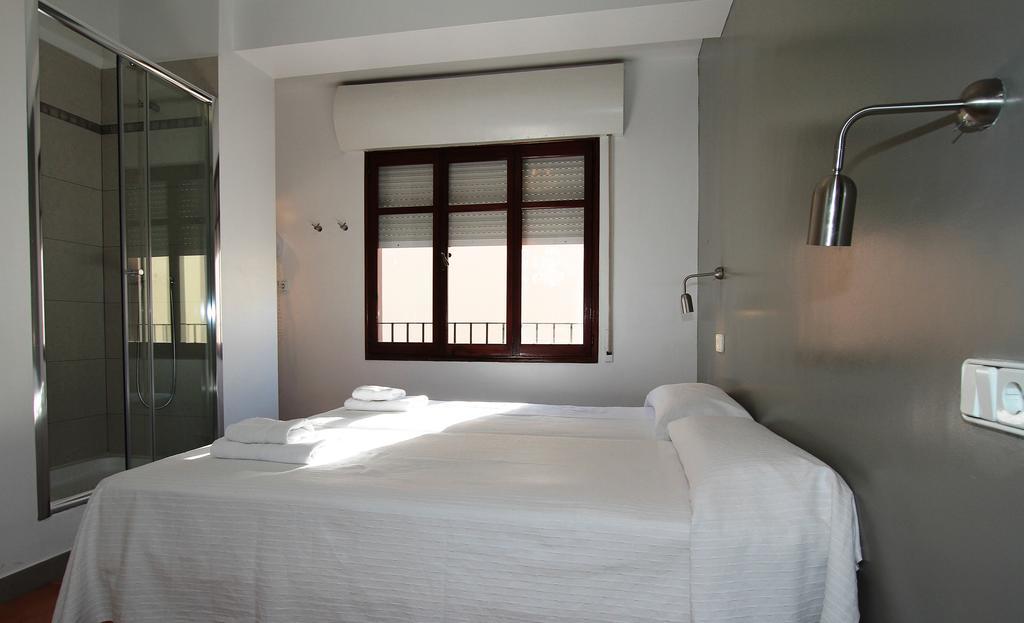 Hostal Ripoll Ibiza Exterior photo