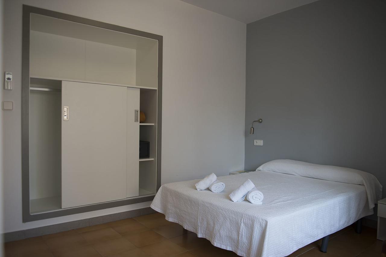 Hostal Ripoll Ibiza Exterior photo